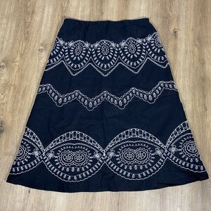 Elegant Black Linen Midi Skirt with White Embroidery size XL